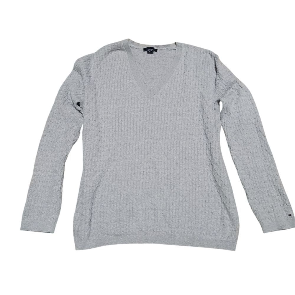 Tommy Hilfiger grey cableknit sweater